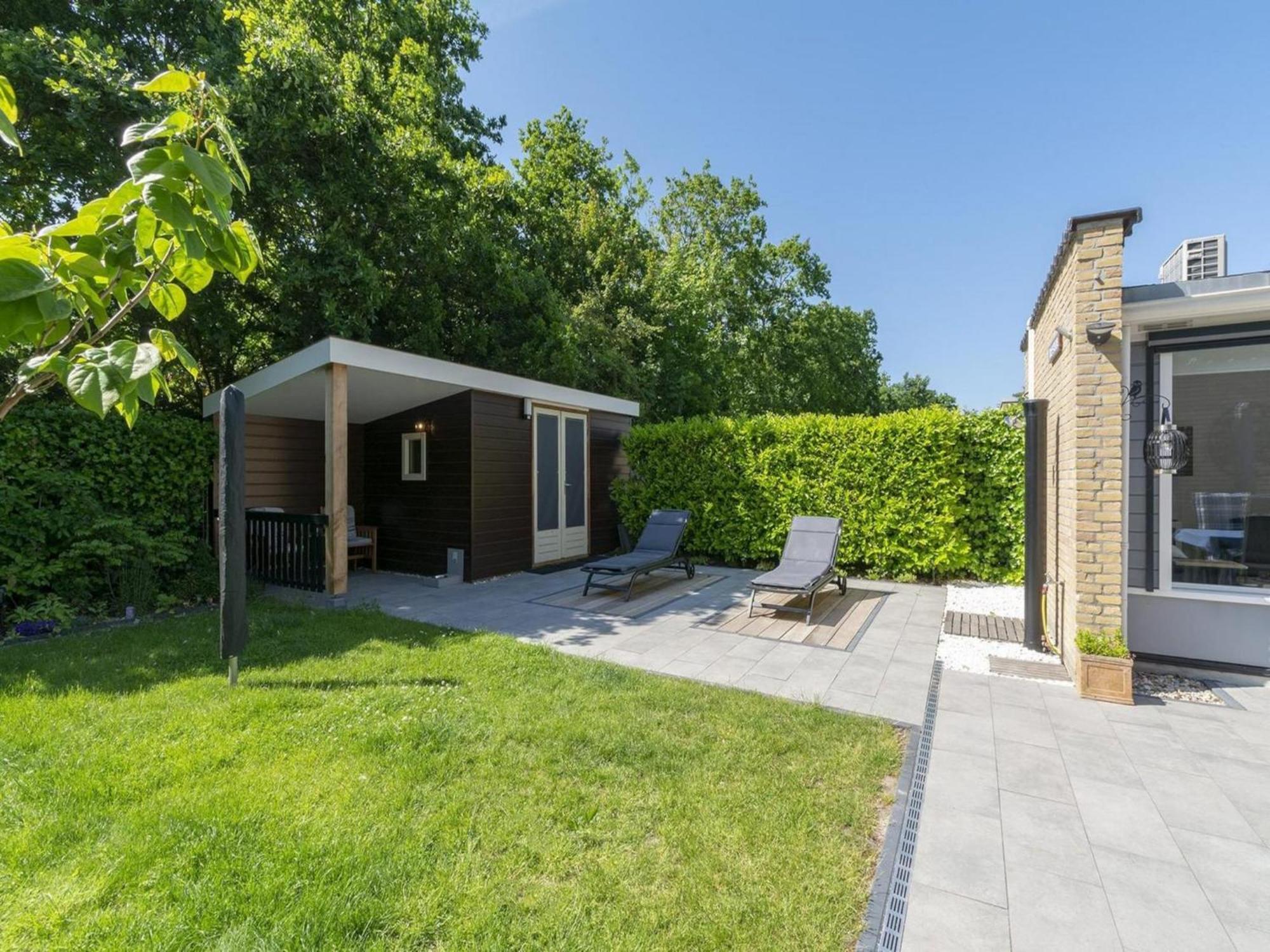 Stylish Bungalow With A Large Garden Sint Maartensvlotbrug Exterior foto